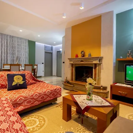 Dhimitri Apartment Korce
