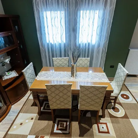 Appartement Dhimitri