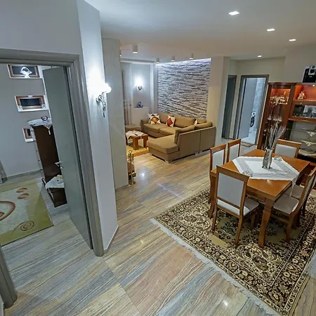 Apartment Dhimitri *