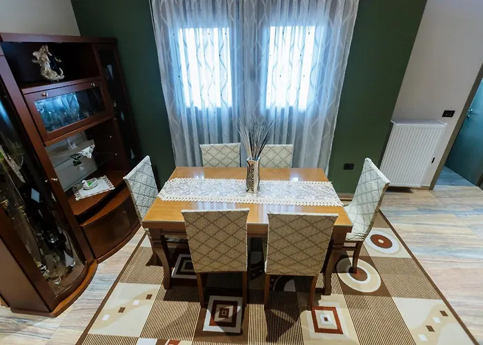 Appartement Dhimitri