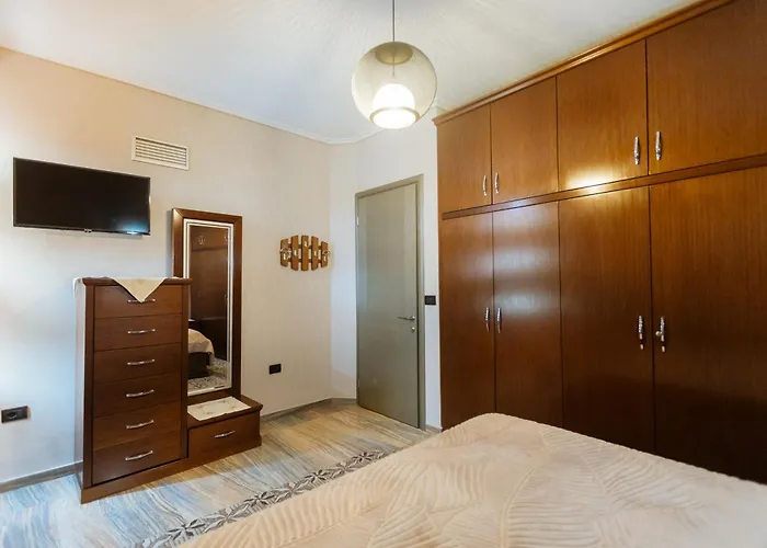 Dhimitri Appartement Korce
