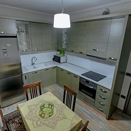 Dhimitri * 科尔察