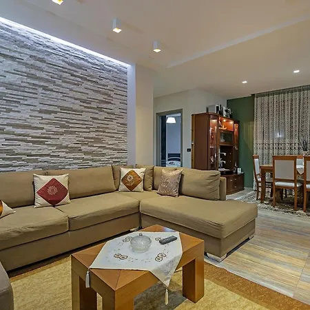 Apartman Dhimitri Korça