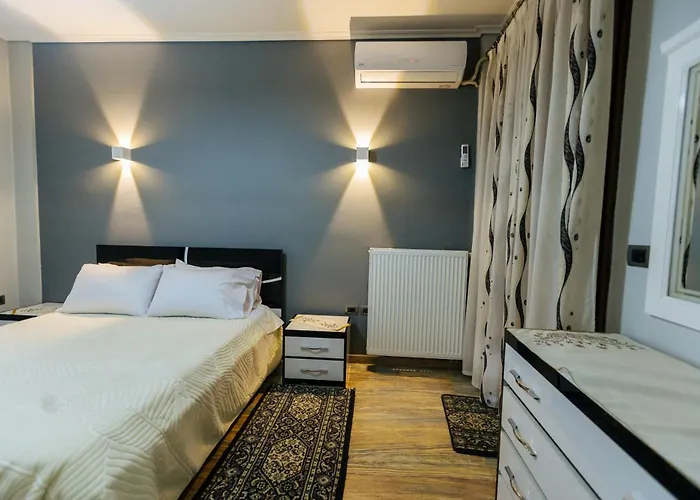 Apartament Dhimitri *